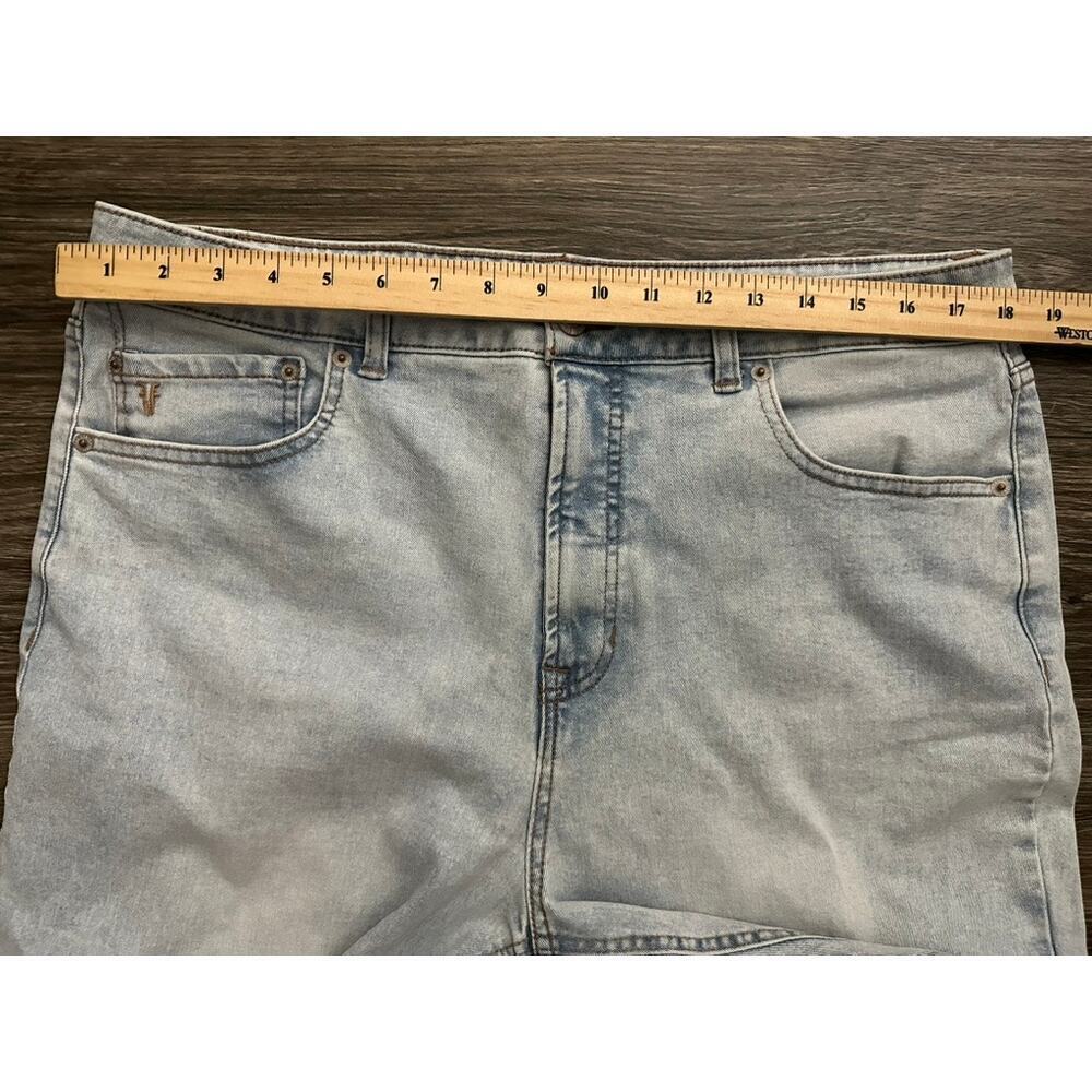 Frye Jeans High Rise Cuffed Crop Stevie Wash Denim Size 16/34 Inseam NWT - Picture 4 of 7